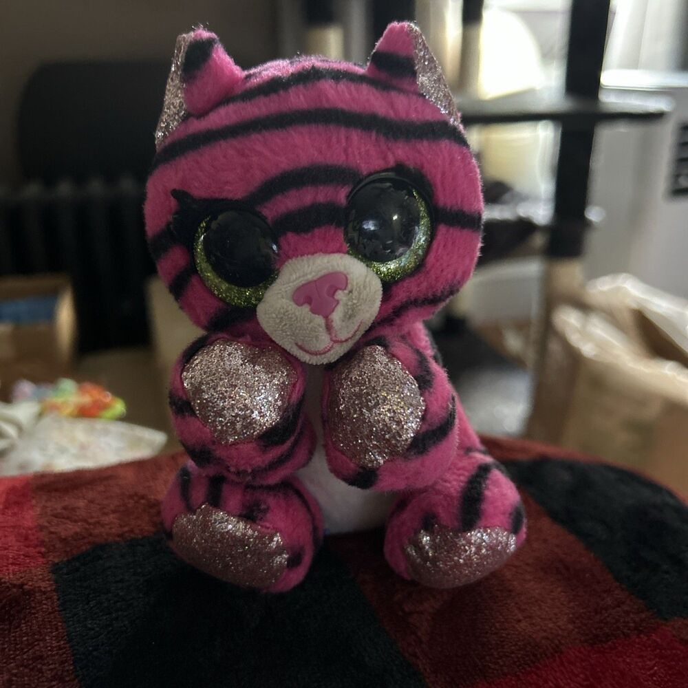 Zuru Coco Surprise Luna Tiger Cat Hot Neon Pink  6” Stuffed Plush Glitter Animal